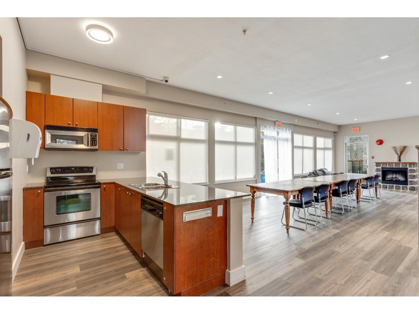 102 15385 101a Avenue, Surrey, British Columbia  V3R 0B4 - Photo 24 - R3071763