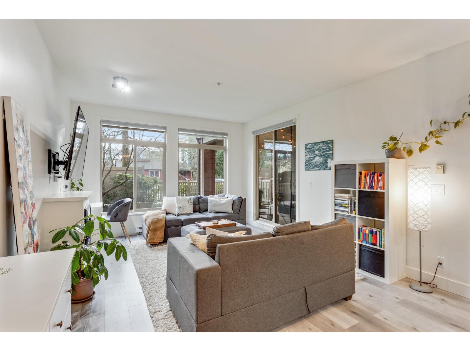 102 15385 101a Avenue, Surrey, British Columbia  V3R 0B4 - Photo 4 - R3071763