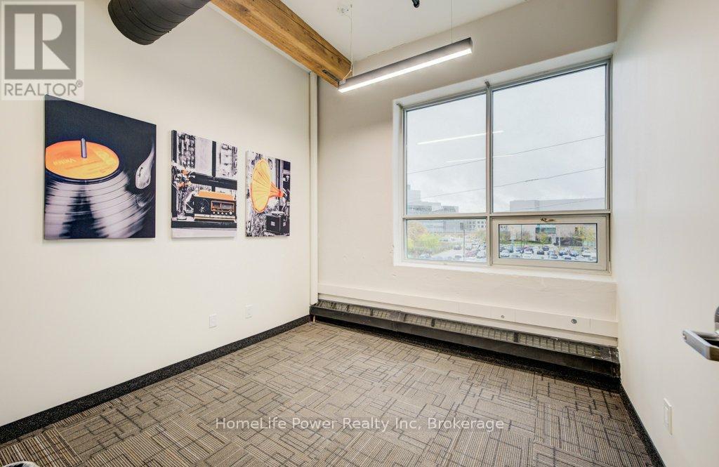 300 - 1 - 72 Victoria Street S, Kitchener, Ontario  N2G 4Y9 - Photo 24 - X12430045