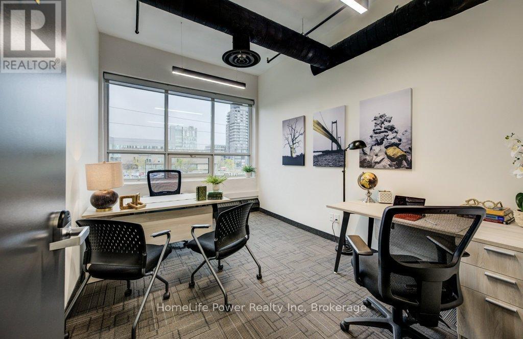 300 - 1 - 72 Victoria Street S, Kitchener, Ontario  N2G 4Y9 - Photo 31 - X12430045