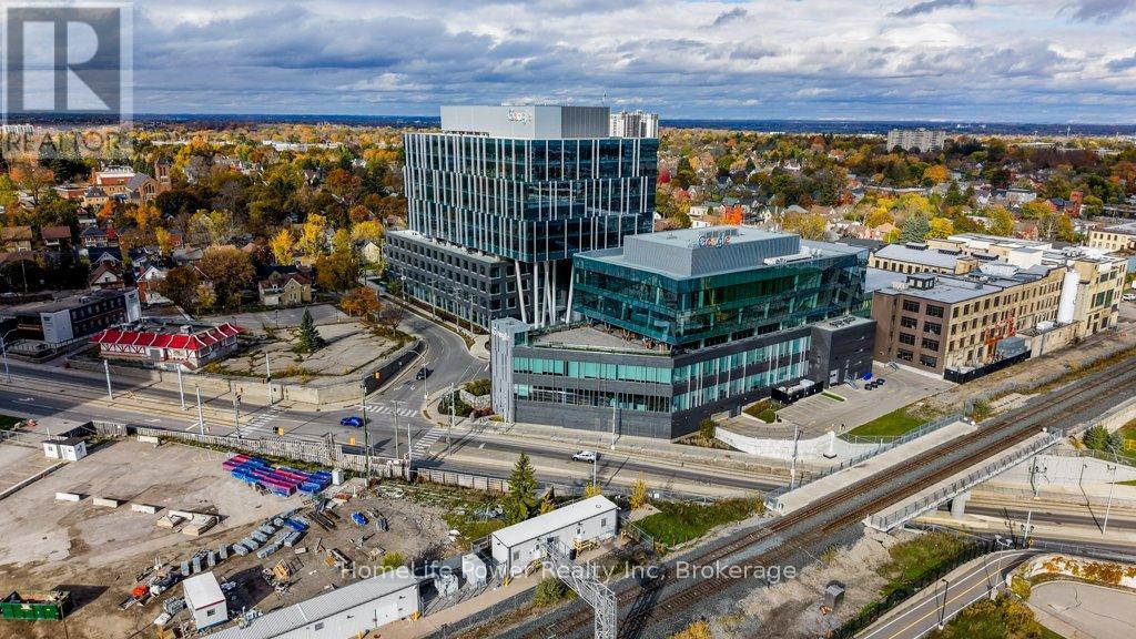 300 - 1 - 72 Victoria Street S, Kitchener, Ontario  N2G 4Y9 - Photo 4 - X12430045