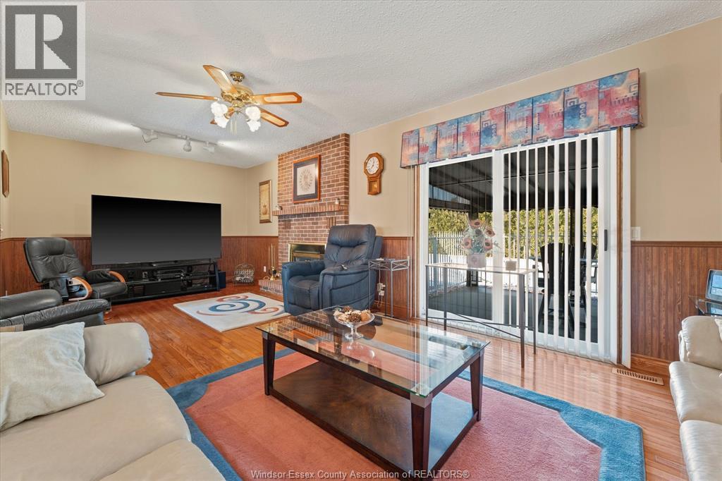 2055 Ellis Sideroad, Lakeshore, Ontario N0R 1K0 - Photo 10 - 25031101