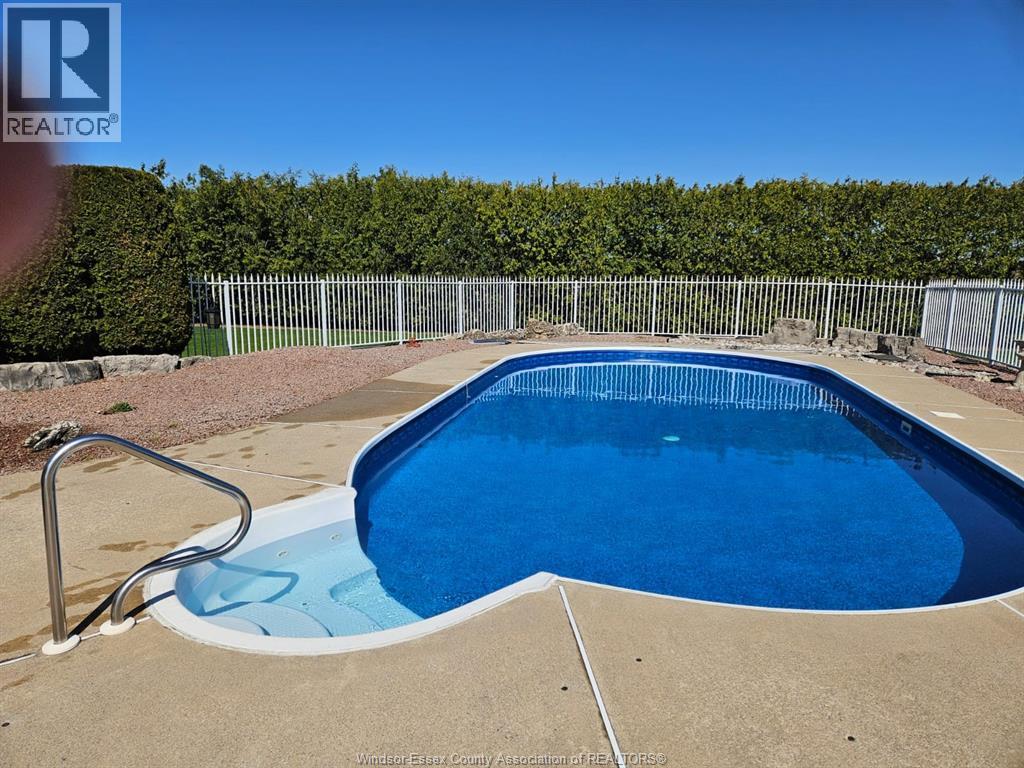 2055 Ellis Sideroad, Lakeshore, Ontario N0R 1K0 - Photo 38 - 25031101