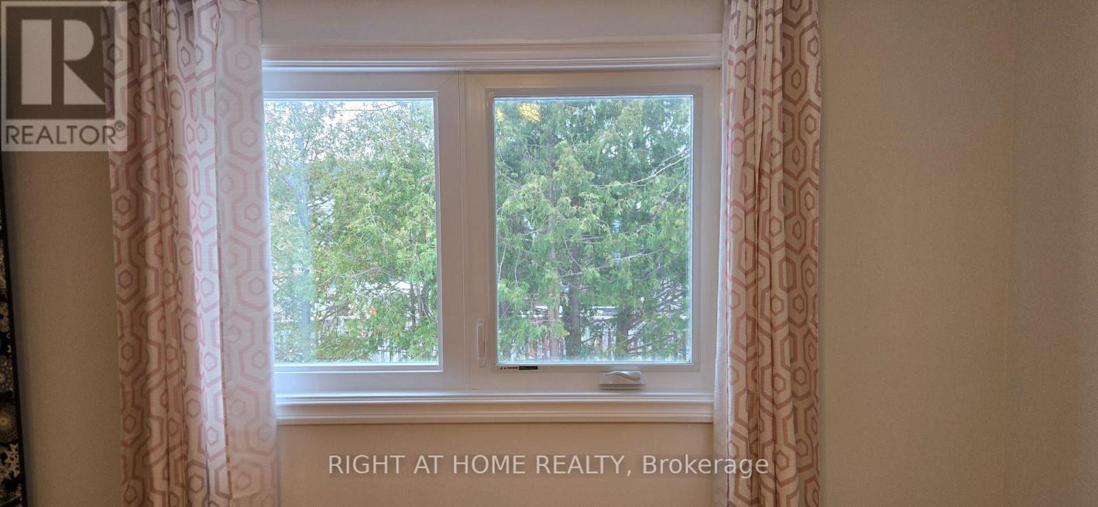 5 Constellation Crescent, Richmond Hill, Ontario  L4C 8J8 - Photo 13 - N12596948