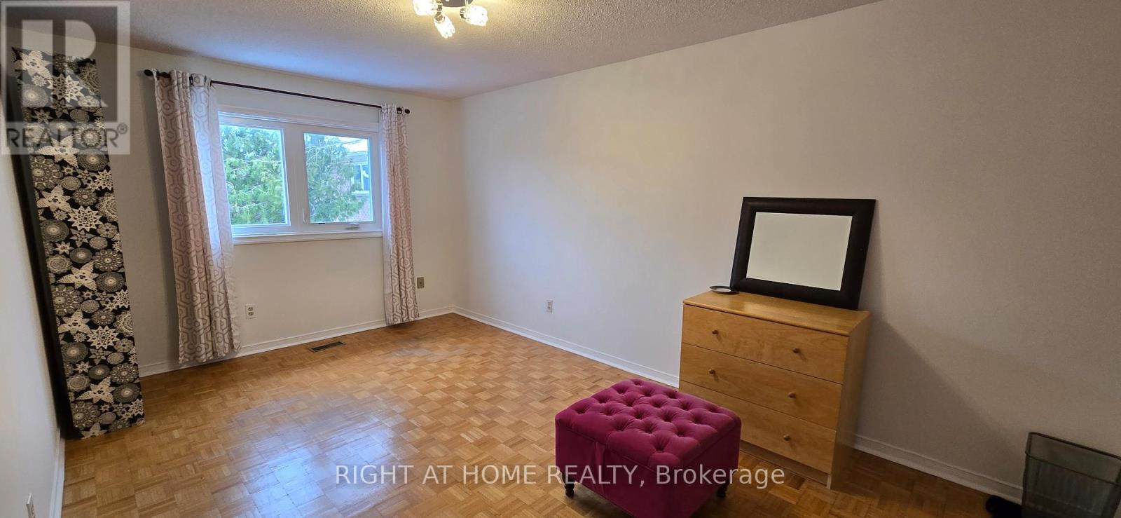 5 Constellation Crescent, Richmond Hill, Ontario  L4C 8J8 - Photo 12 - N12596948