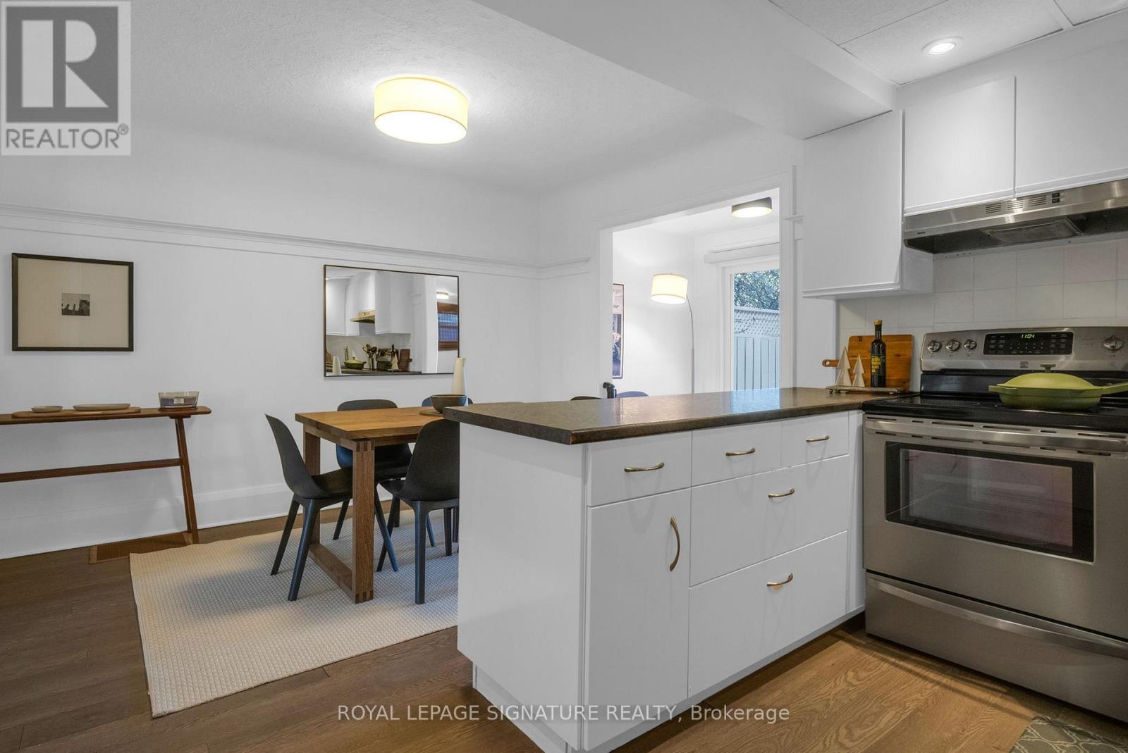 303 Forman Avenue, Toronto, Ontario  M4S 2S6 - Photo 12 - C12598220