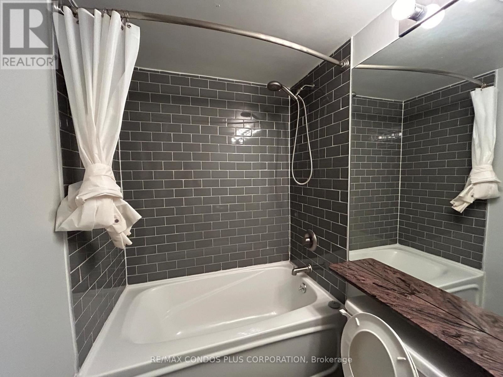 1508 - 55 Bloor Street E, Toronto, Ontario  M4W 1A9 - Photo 8 - C12598270