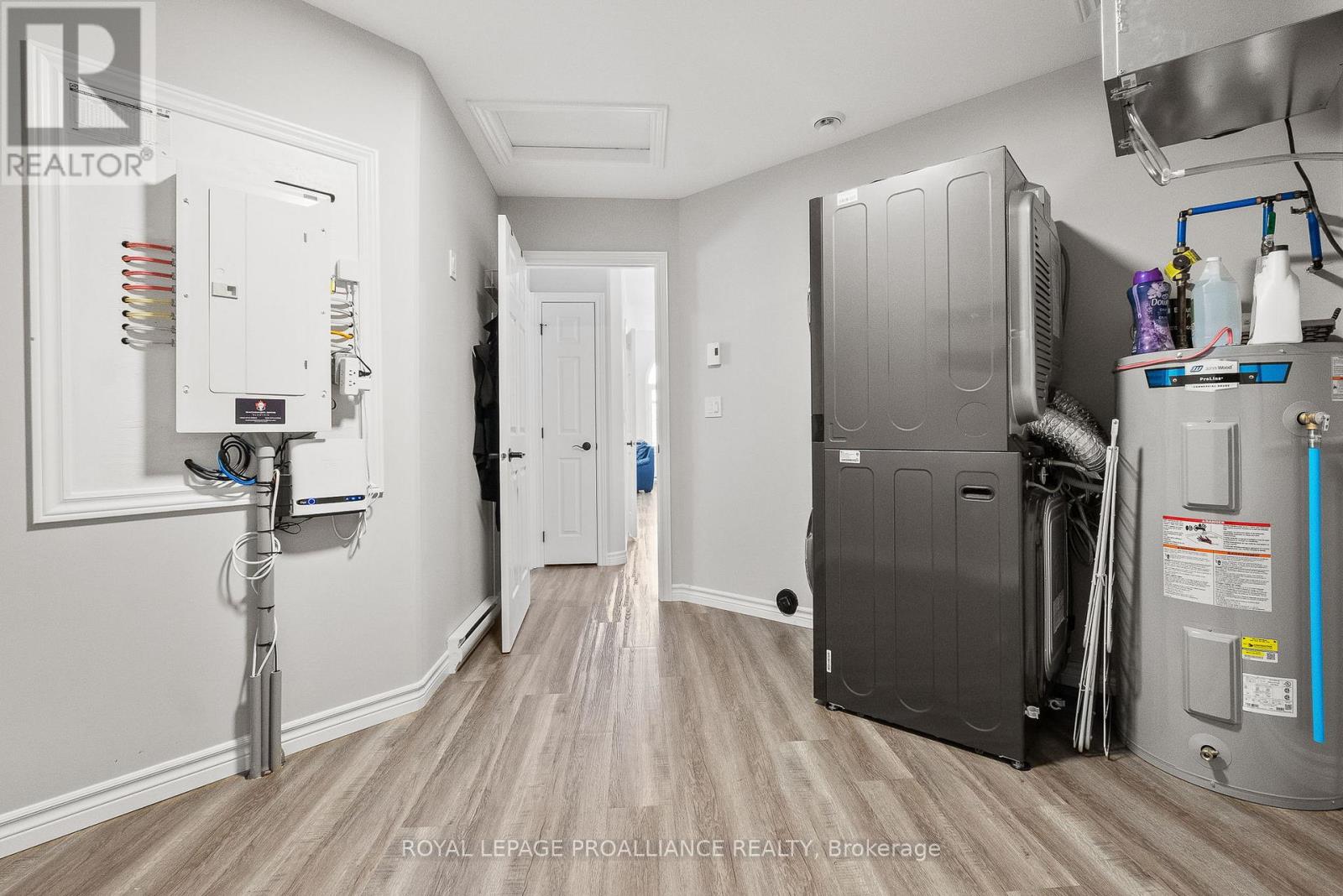 102 - 300 Croft Street, Port Hope, Ontario L1A 0E1 - Photo 25 - X12597840