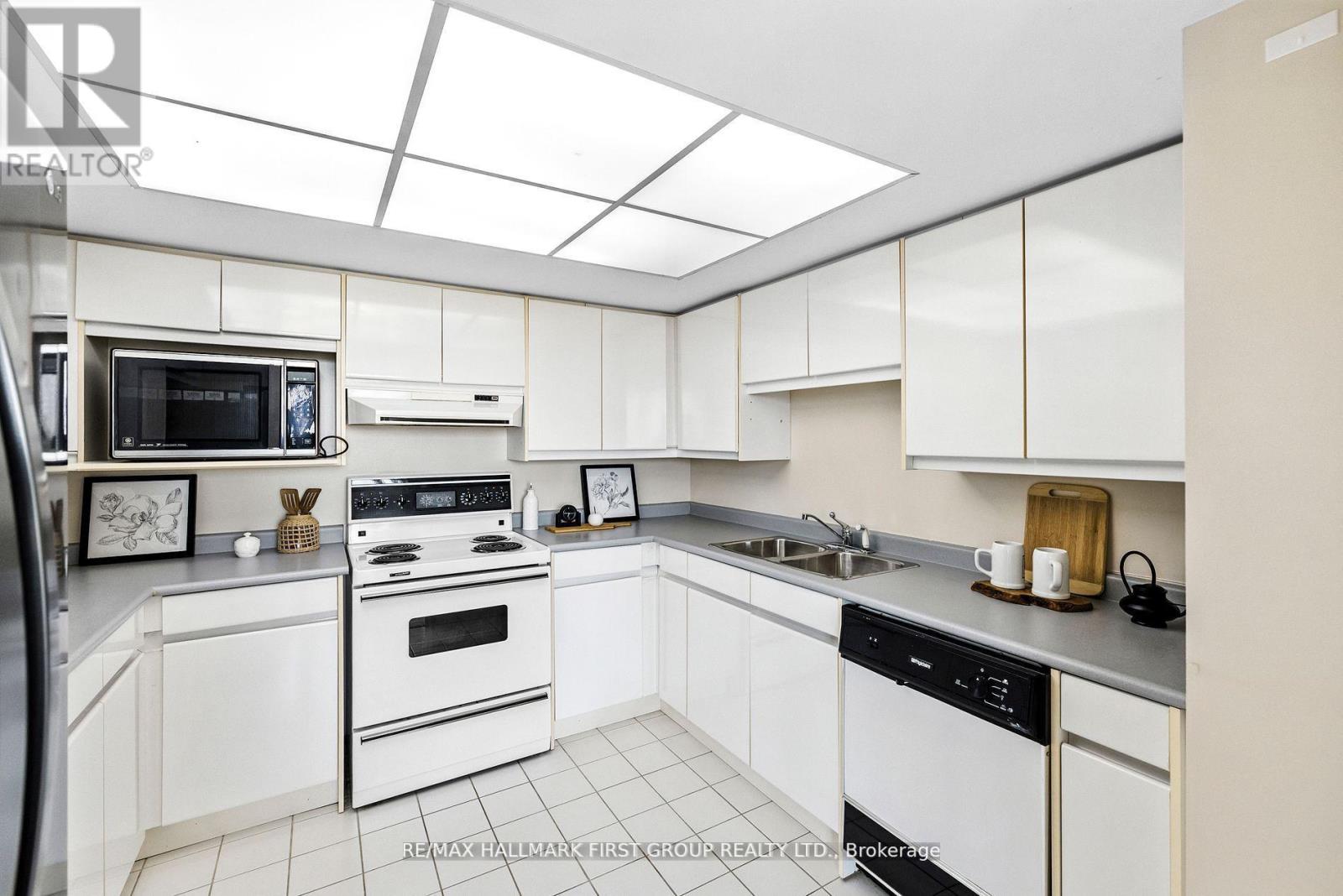 701 - 25 Cumberland Lane, Ajax, Ontario  L1S 7K1 - Photo 19 - E12598236