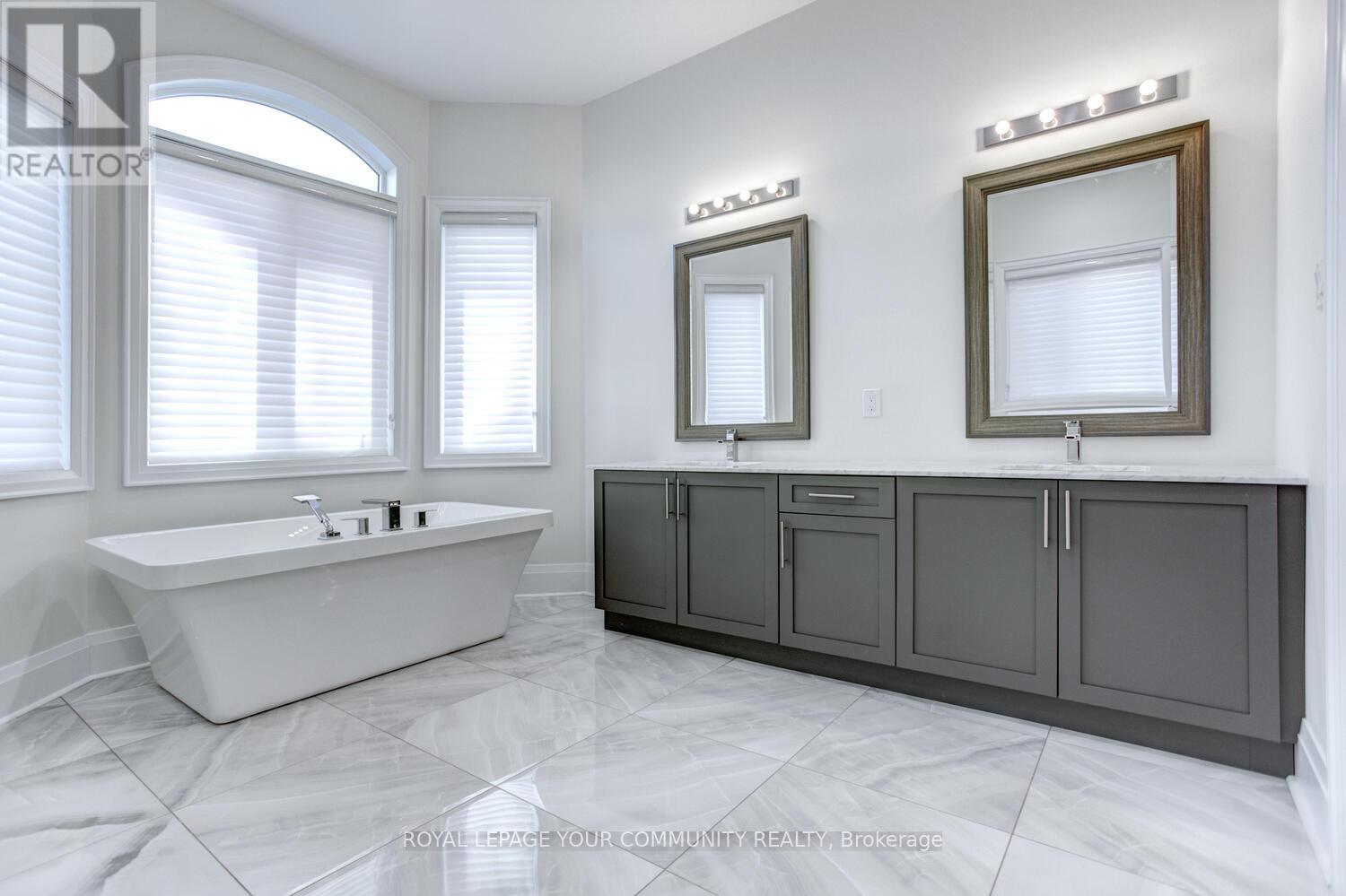 13 Bannockburn Drive, Vaughan, Ontario  L4H 4P6 - Photo 23 - N12598176