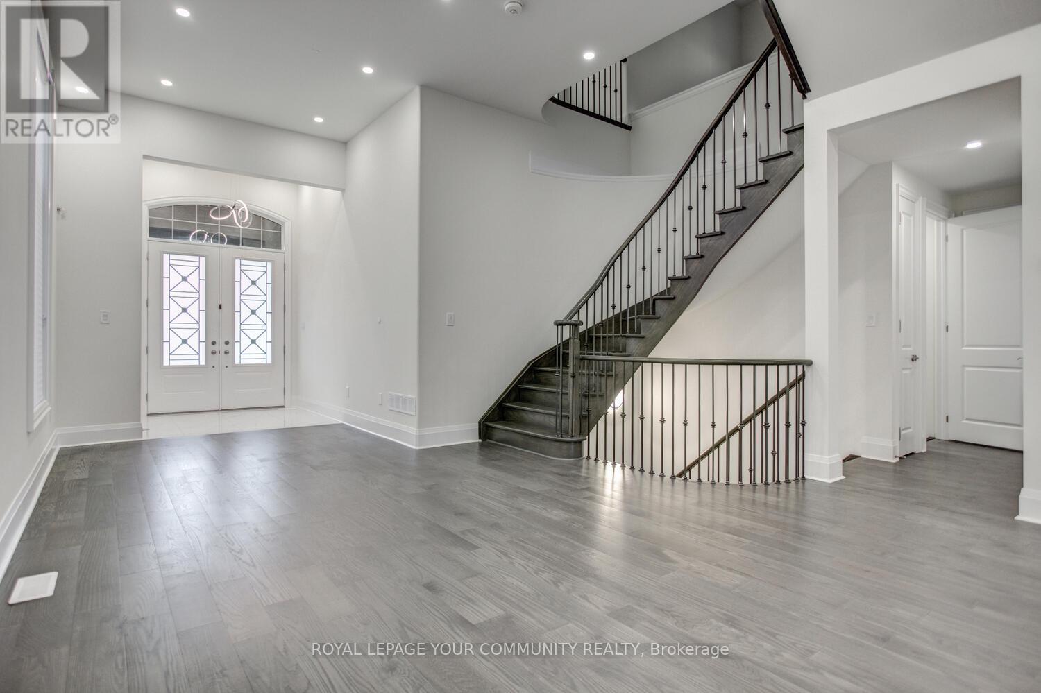 13 Bannockburn Drive, Vaughan, Ontario  L4H 4P6 - Photo 5 - N12598176