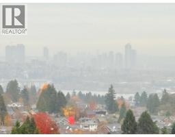 1609 125 E 14TH STREET, North Vancouver, British Columbia