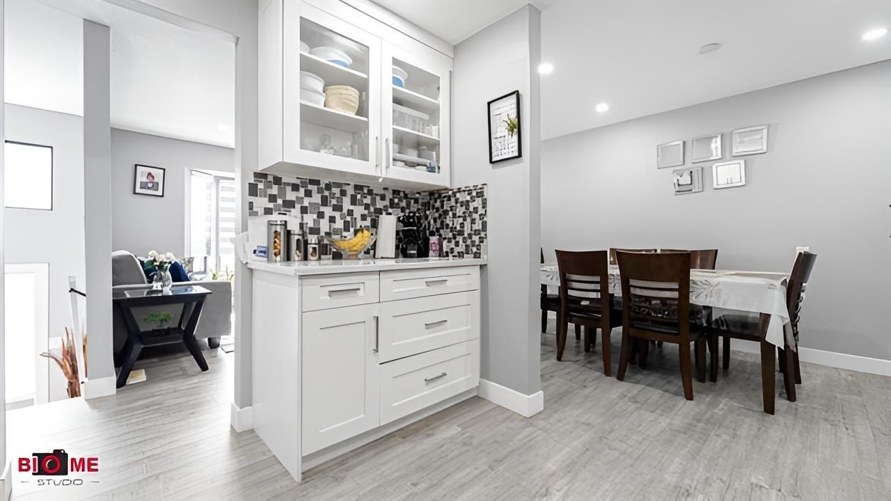 6661 141 Street, Surrey, British Columbia  V3W 6X1 - Photo 5 - R3071497