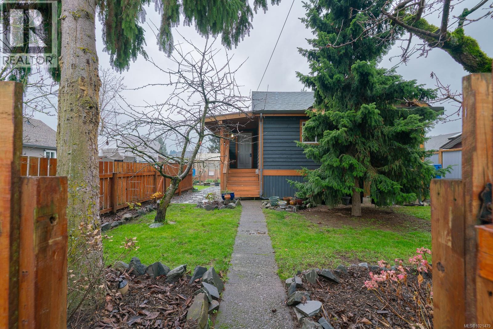 547 Seventh St, Nanaimo, British Columbia