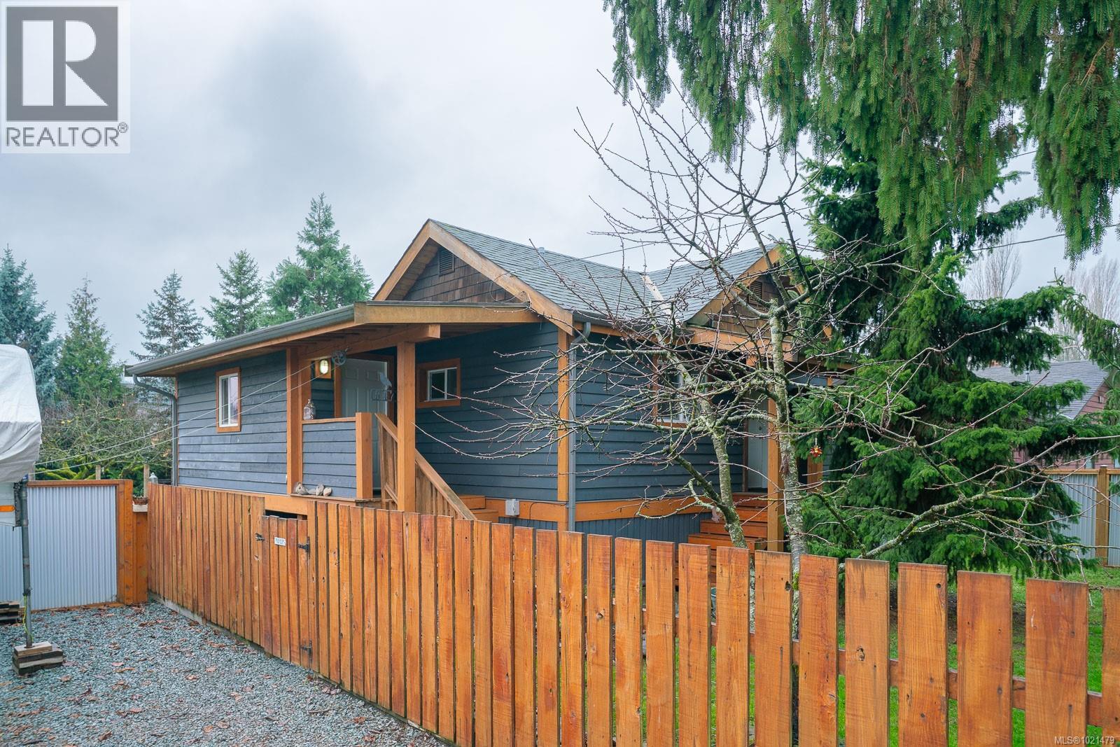 547 Seventh St, Nanaimo, British Columbia  V9R 1E9 - Photo 2 - 1021479