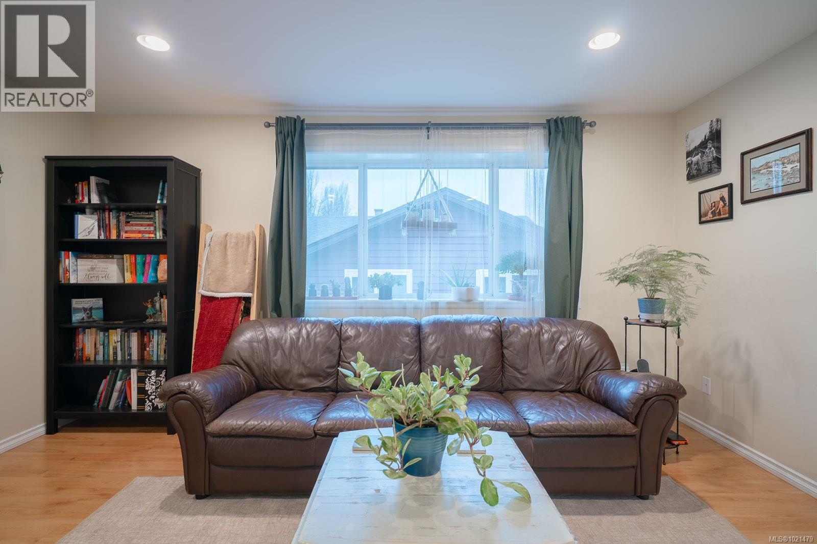 547 Seventh St, Nanaimo, British Columbia  V9R 1E9 - Photo 7 - 1021479