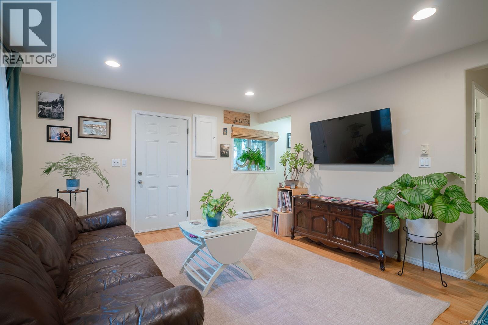 547 Seventh St, Nanaimo, British Columbia  V9R 1E9 - Photo 8 - 1021479