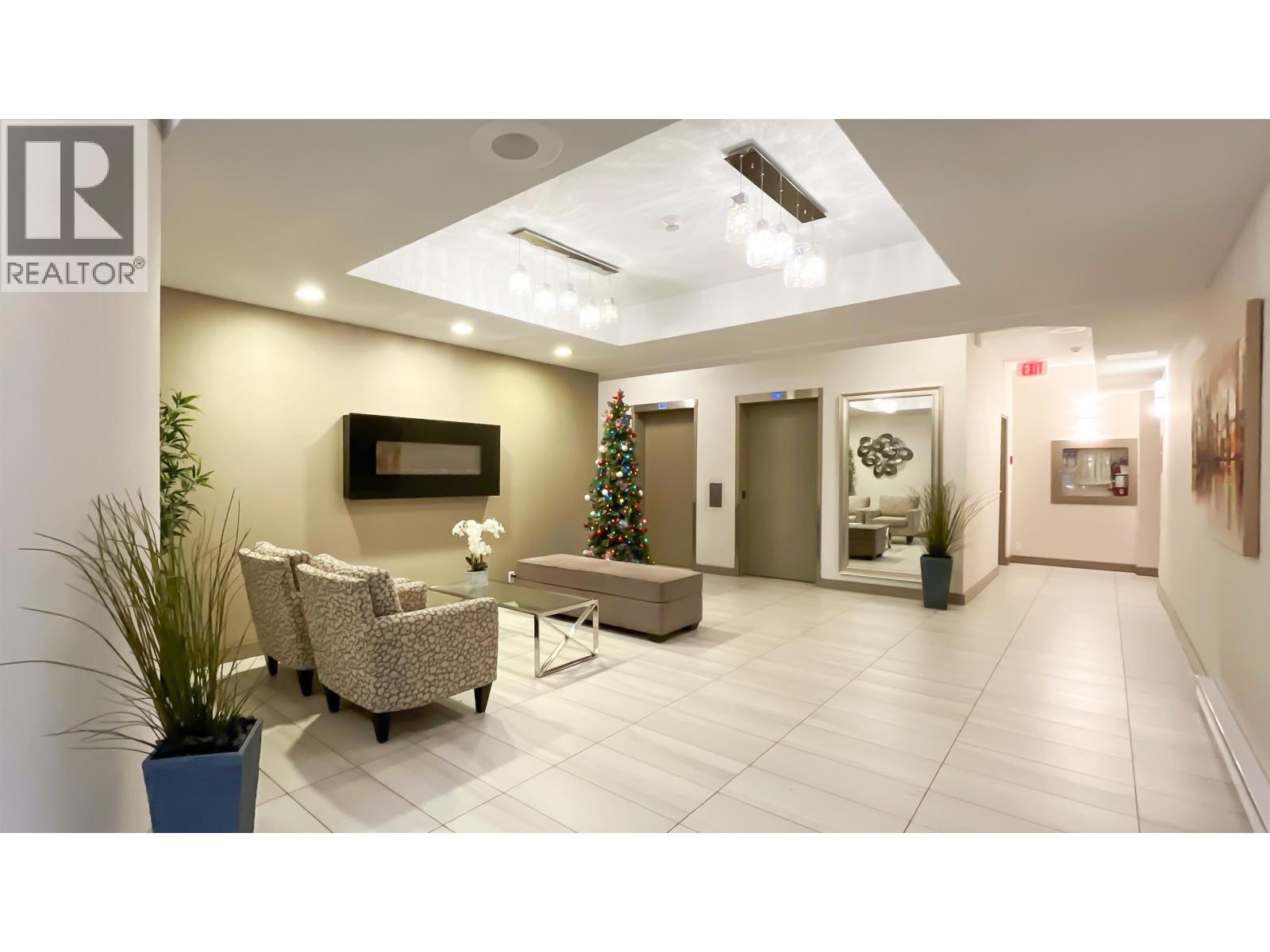 901 6282 Kathleen Avenue, Burnaby, British Columbia  V5H 4J4 - Photo 3 - R3071320