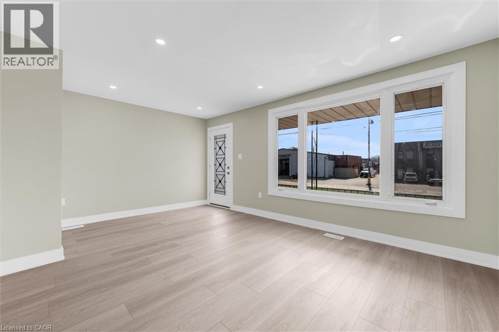 1965 Brampton Street, Hamilton, Ontario  L8H 3S6 - Photo 5 - 40778658