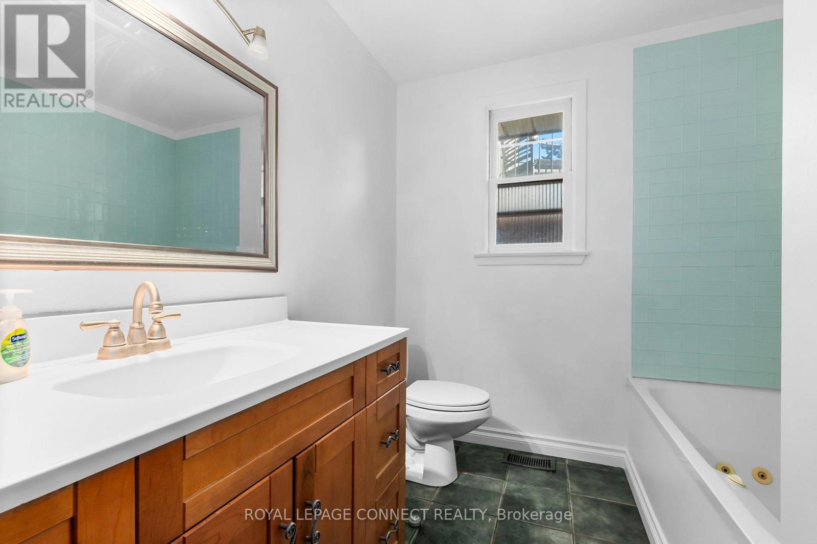 166 Clements Road E, Ajax, Ontario  L1S 1M1 - Photo 21 - E12596050