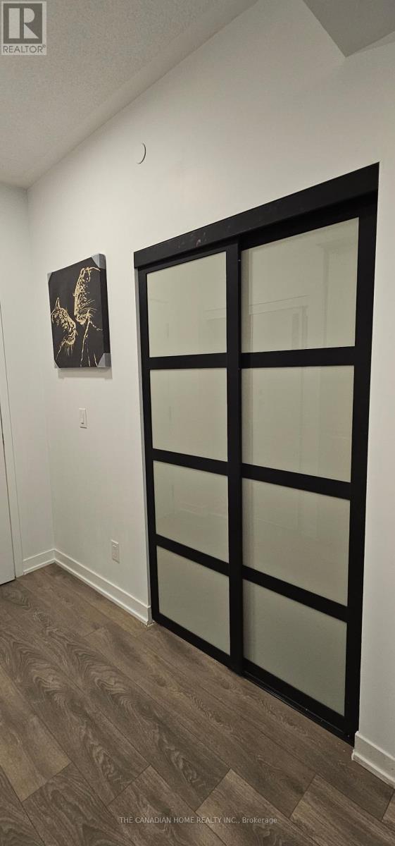 401 - 160 Canon Jackson Drive, Toronto, Ontario  M6M 0B6 - Photo 15 - W12598166