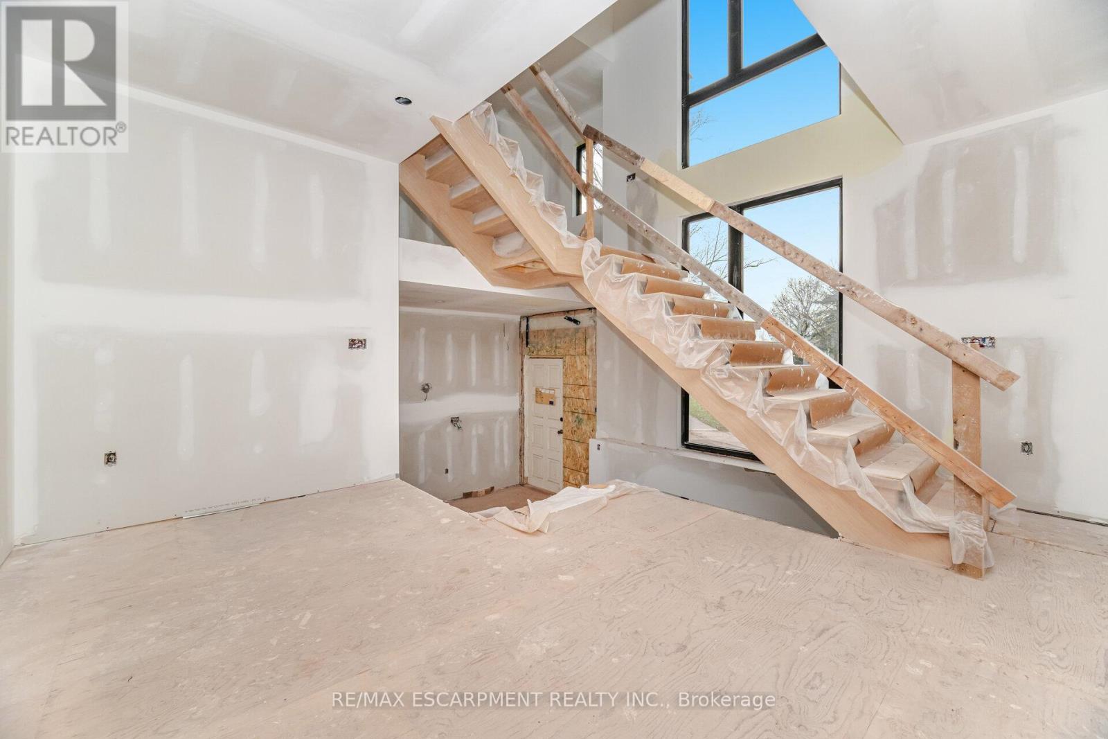 2488 Bridge Road, Oakville, Ontario  L6L 2H2 - Photo 10 - W12598224