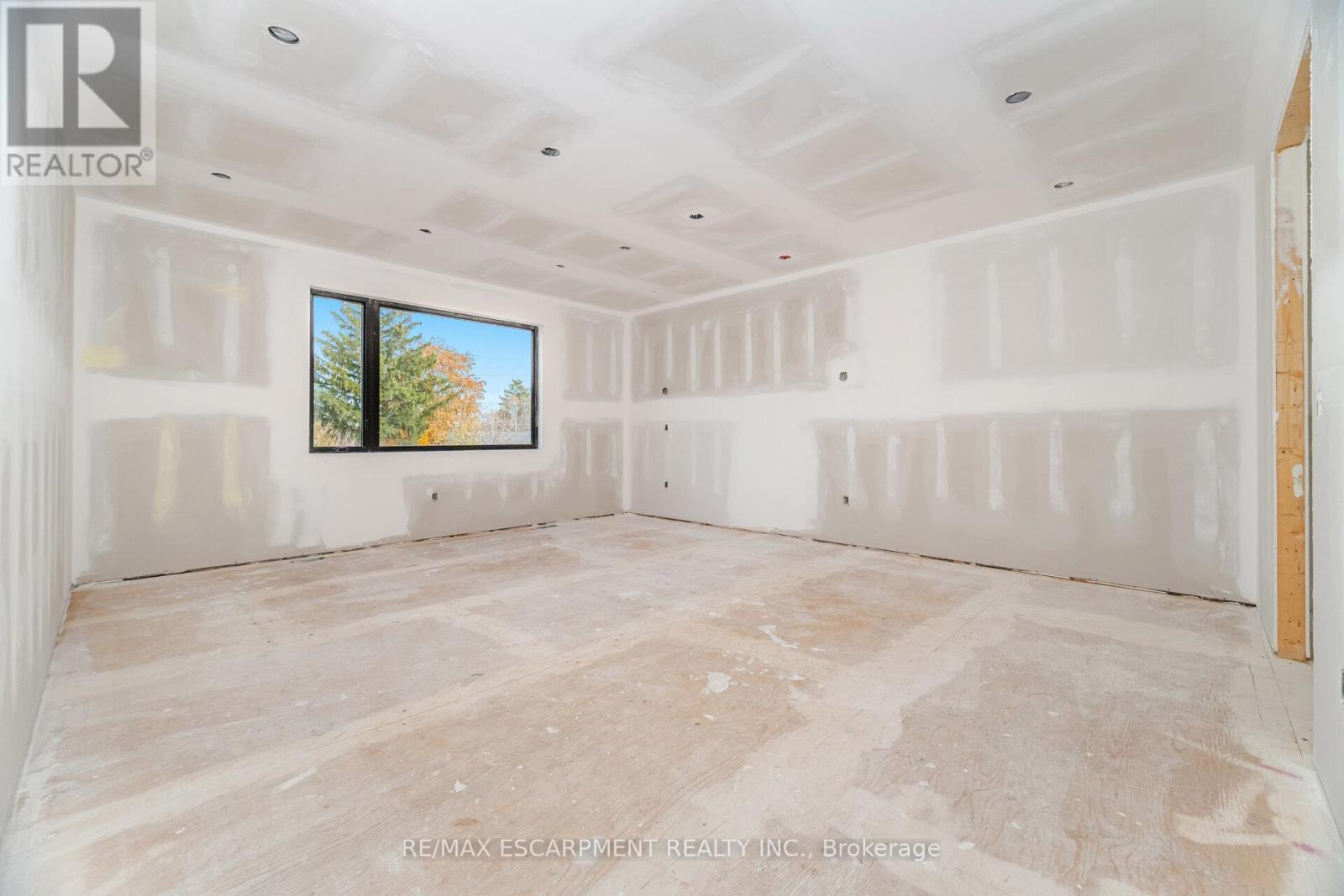 2488 Bridge Road, Oakville, Ontario  L6L 2H2 - Photo 20 - W12598224