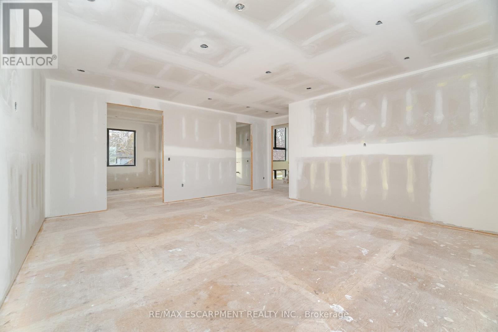 2488 Bridge Road, Oakville, Ontario  L6L 2H2 - Photo 21 - W12598224