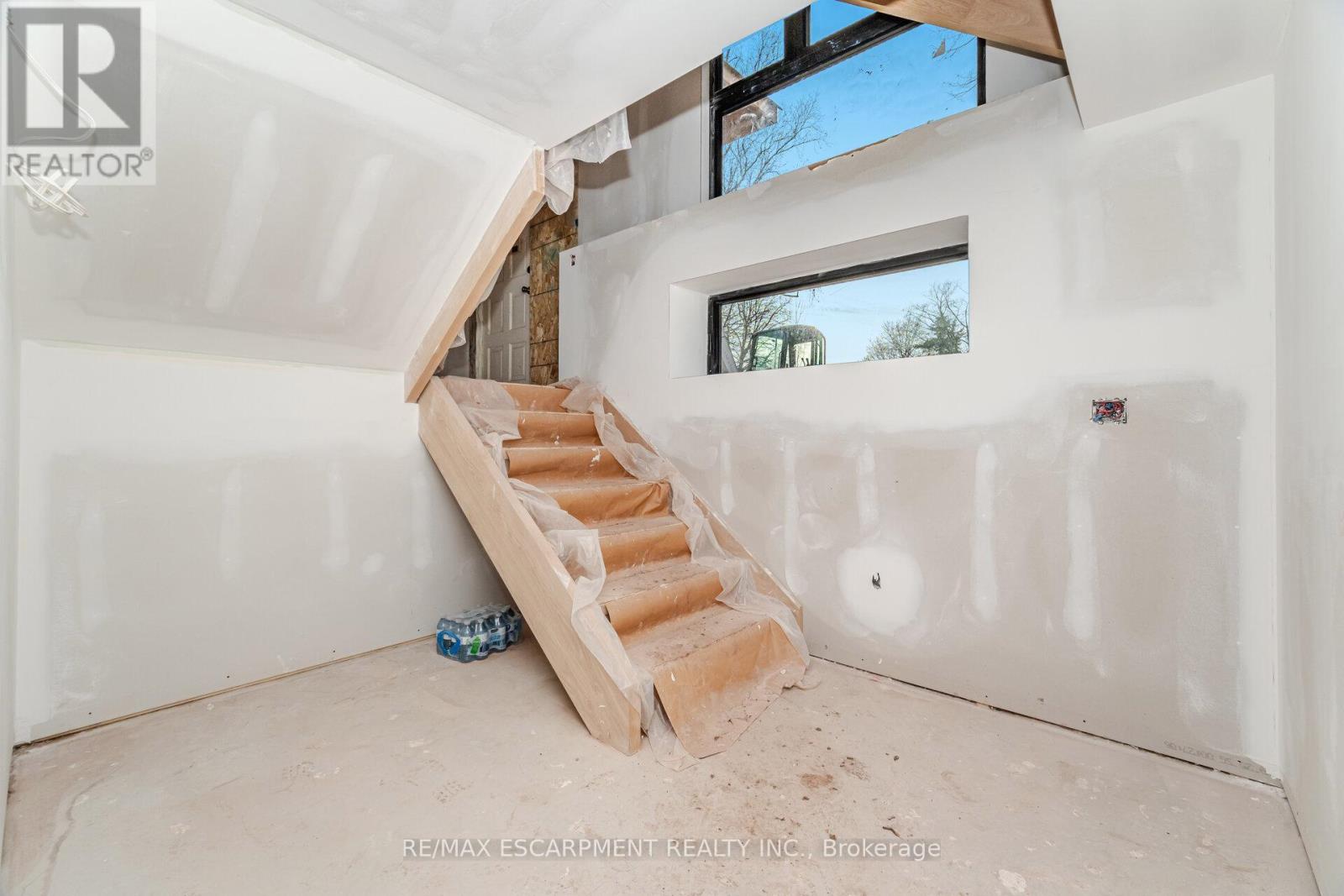 2488 Bridge Road, Oakville, Ontario  L6L 2H2 - Photo 29 - W12598224