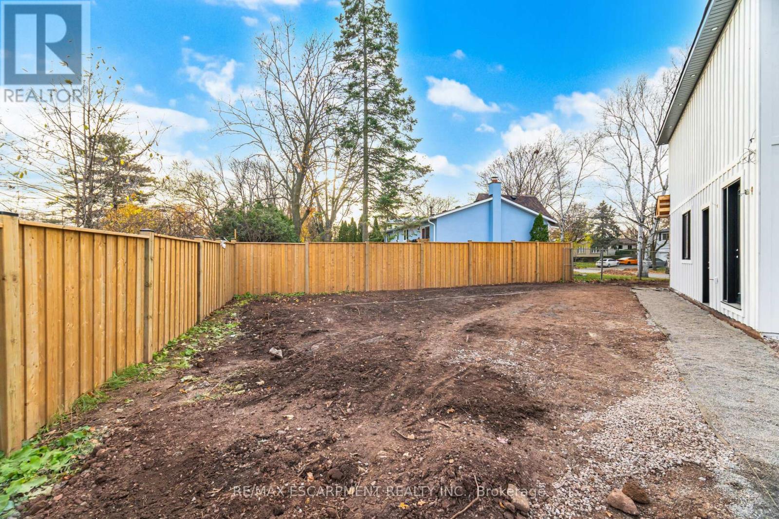 2488 Bridge Road, Oakville, Ontario  L6L 2H2 - Photo 39 - W12598224