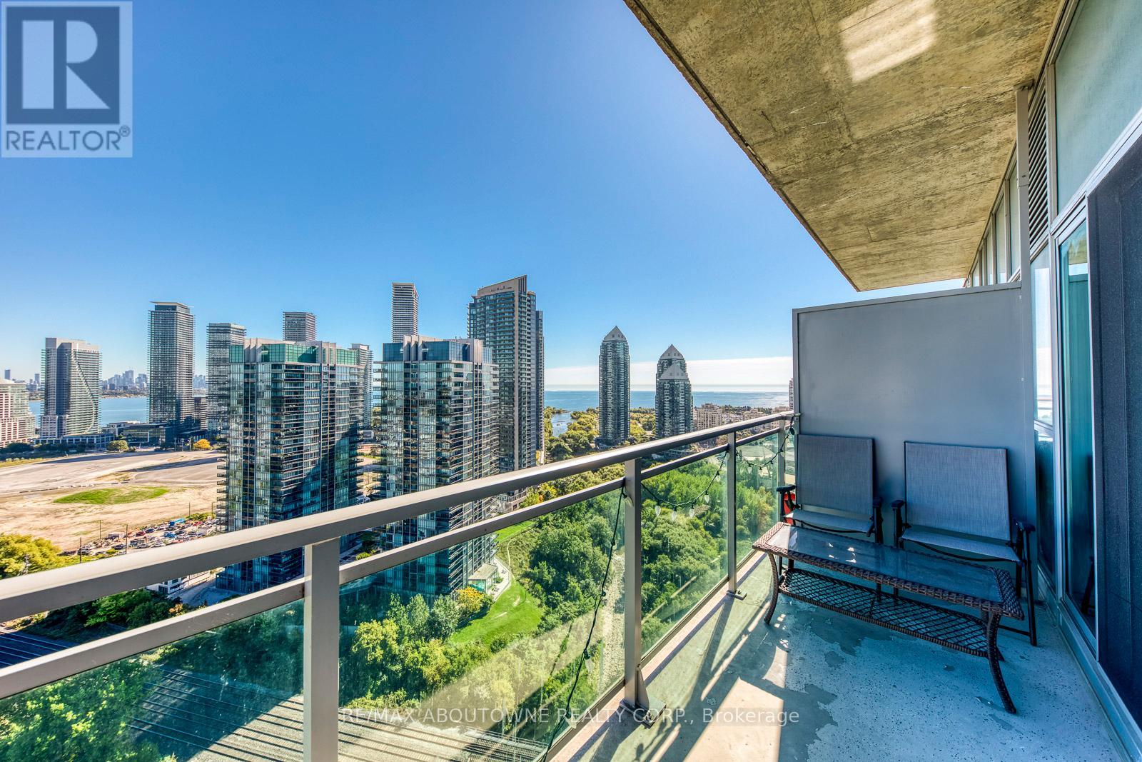 2524 - 165 Legion Road N, Toronto, Ontario  M8Y 0B3 - Photo 15 - W12598264