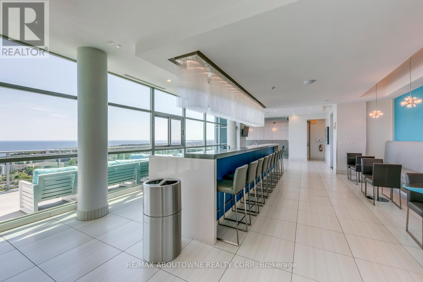 2524 - 165 Legion Road N, Toronto, Ontario  M8Y 0B3 - Photo 33 - W12598264