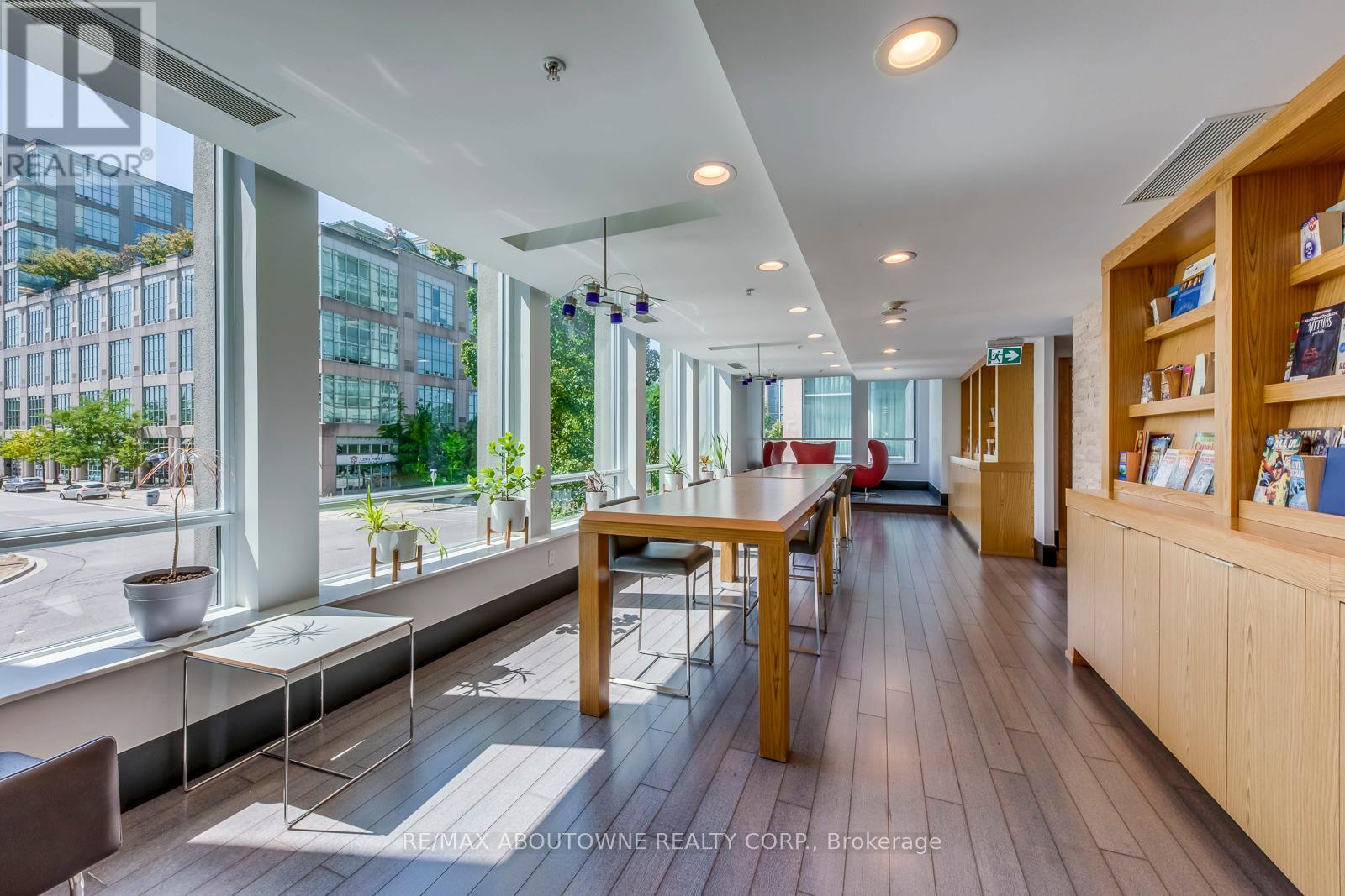 2524 - 165 Legion Road N, Toronto, Ontario  M8Y 0B3 - Photo 39 - W12598264