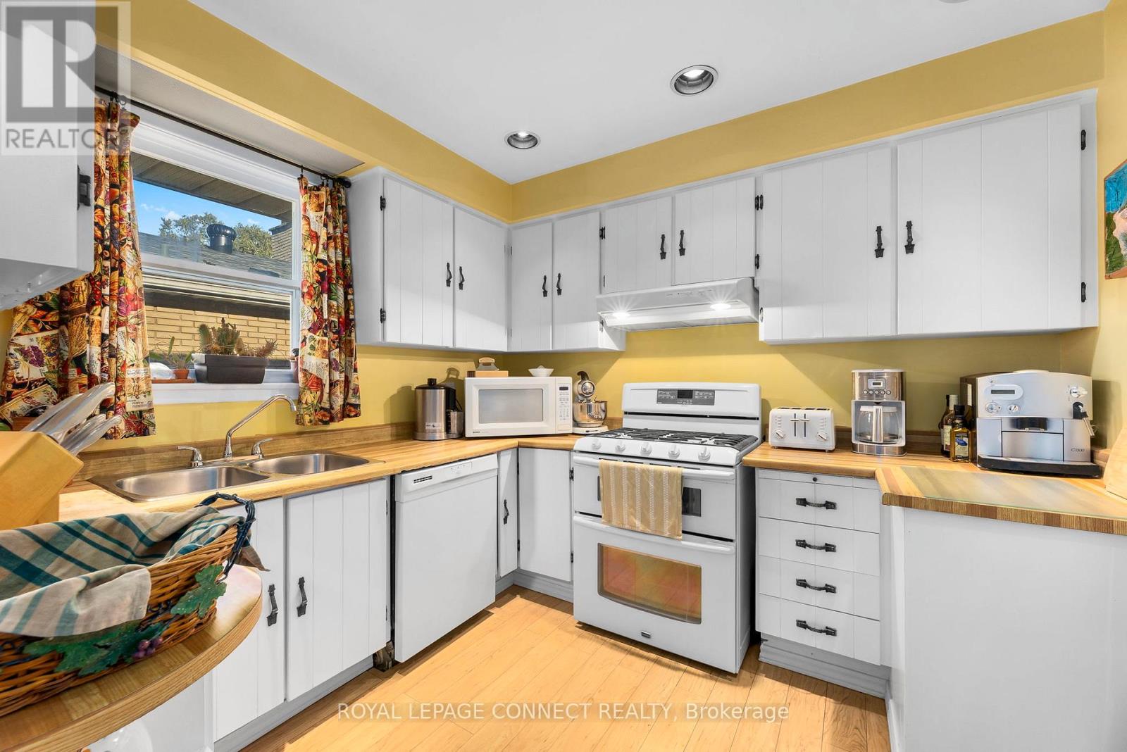 166 Clements Road E, Ajax, Ontario  L1S 1M1 - Photo 14 - E12596050