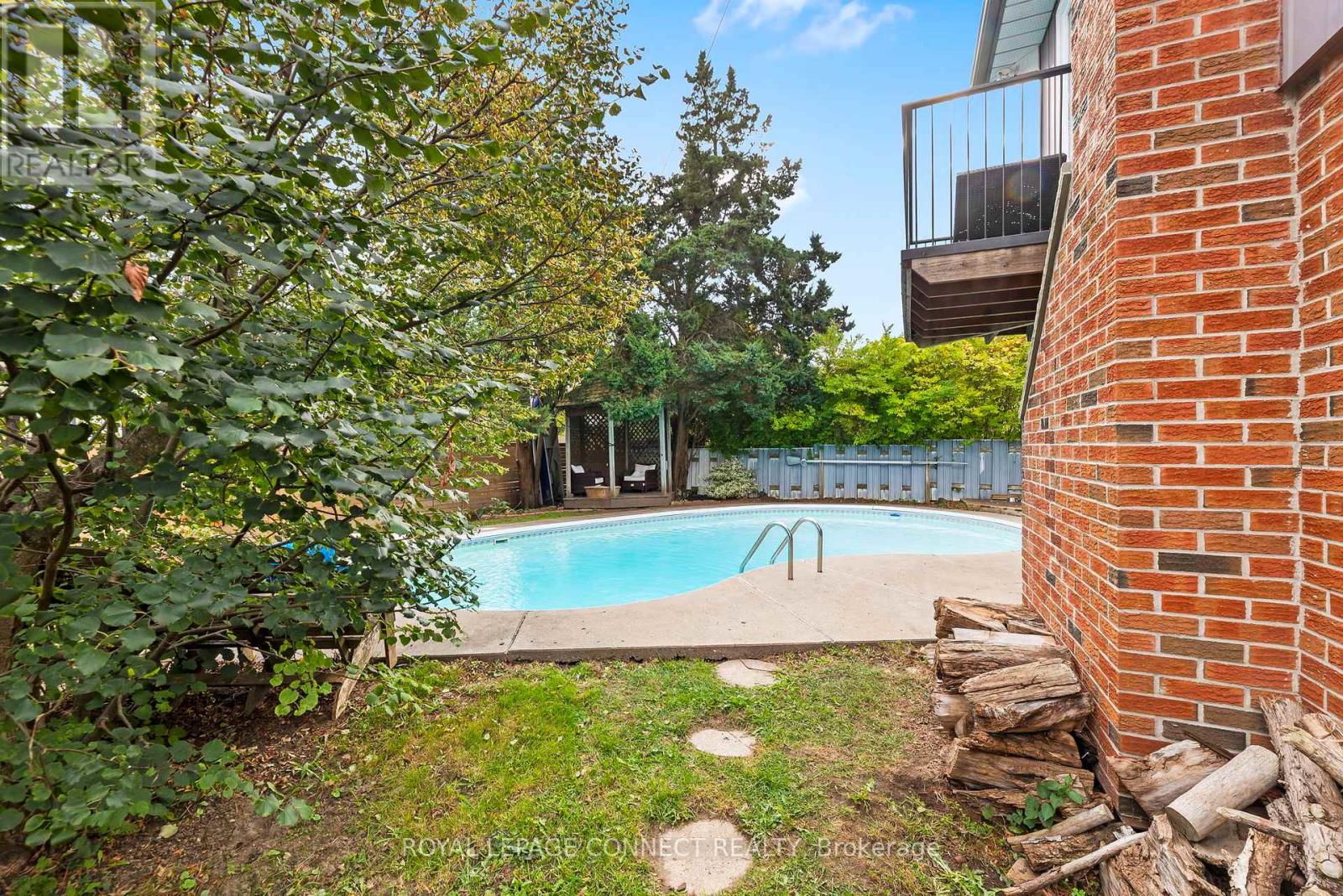 166 Clements Road E, Ajax, Ontario  L1S 1M1 - Photo 2 - E12596050