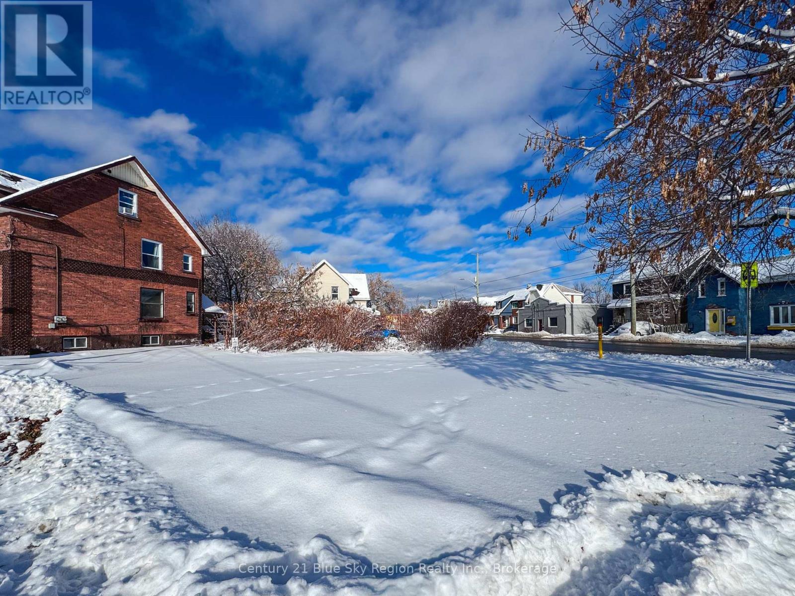 518 Copeland Street, North Bay, Ontario  P1B 3C6 - Photo 1 - X12598392