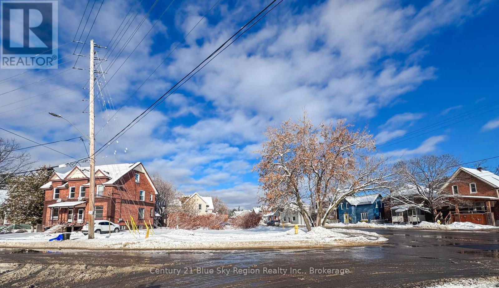 518 Copeland Street, North Bay, Ontario  P1B 3C6 - Photo 2 - X12598392