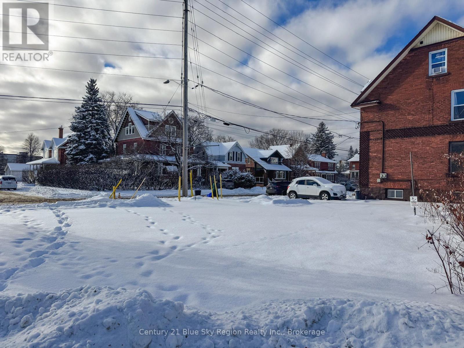 518 Copeland Street, North Bay, Ontario  P1B 3C6 - Photo 5 - X12598392