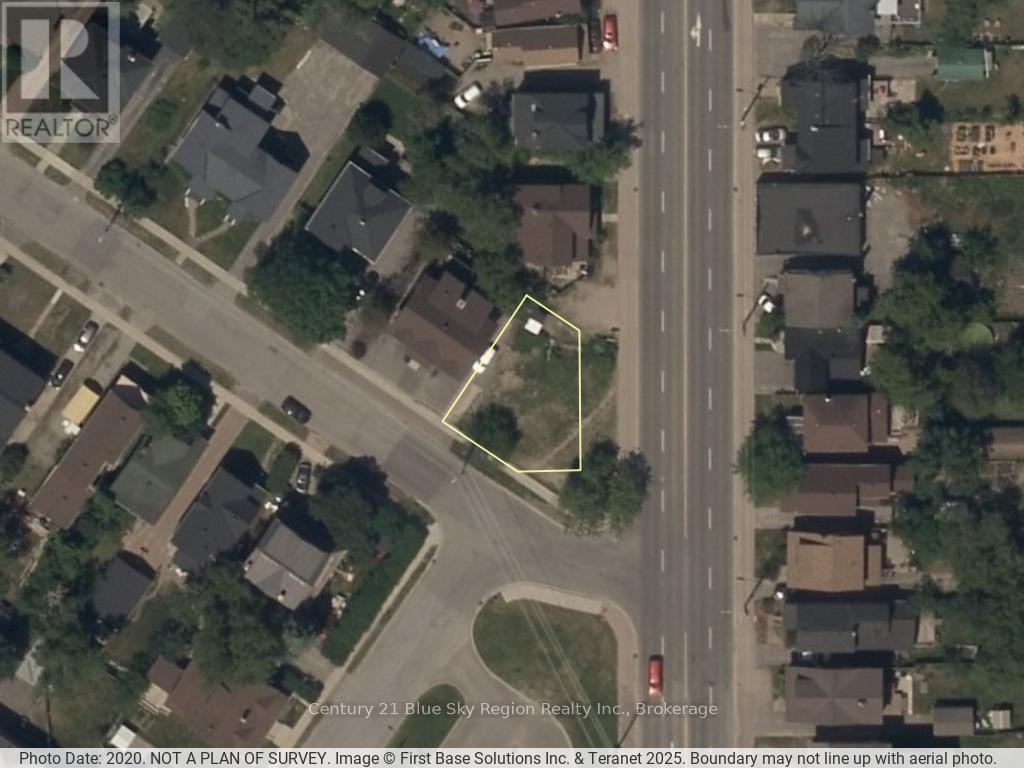 518 Copeland Street, North Bay, Ontario  P1B 3C6 - Photo 8 - X12598392