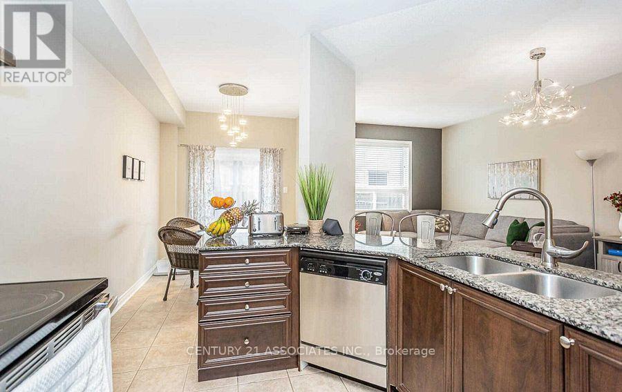 2449 Montagne Avenue, Oakville, Ontario L6M 0J5 - Photo 17 - W12591140