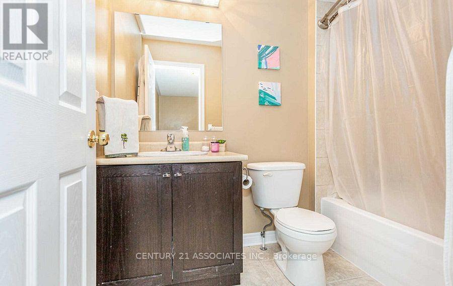 2449 Montagne Avenue, Oakville, Ontario L6M 0J5 - Photo 37 - W12591140