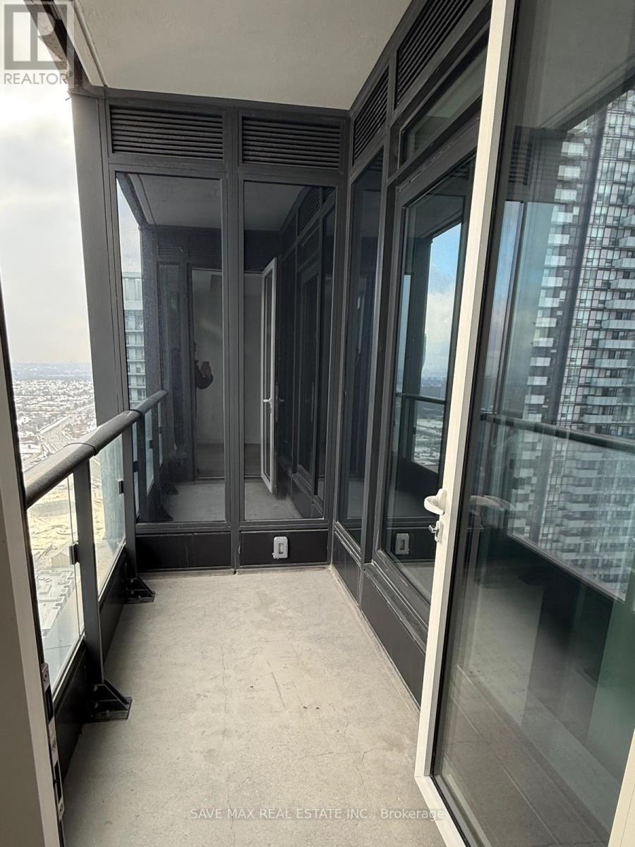 2805 - 395 Square One Drive, Mississauga, Ontario  L5B 0P6 - Photo 10 - W12597988