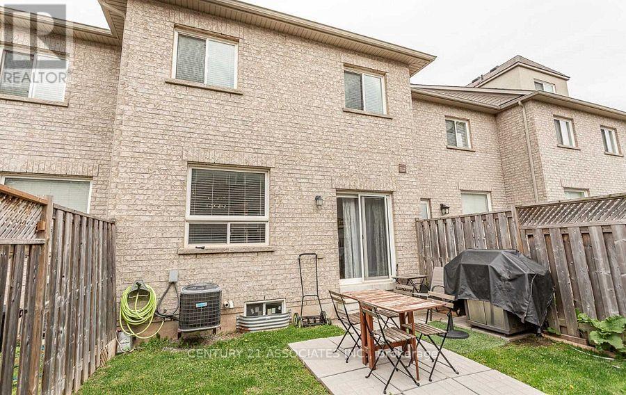 2449 Montagne Avenue, Oakville, Ontario L6M 0J5 - Photo 40 - W12591140