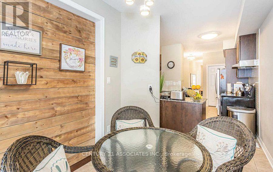 2449 Montagne Avenue, Oakville, Ontario L6M 0J5 - Photo 23 - W12591140