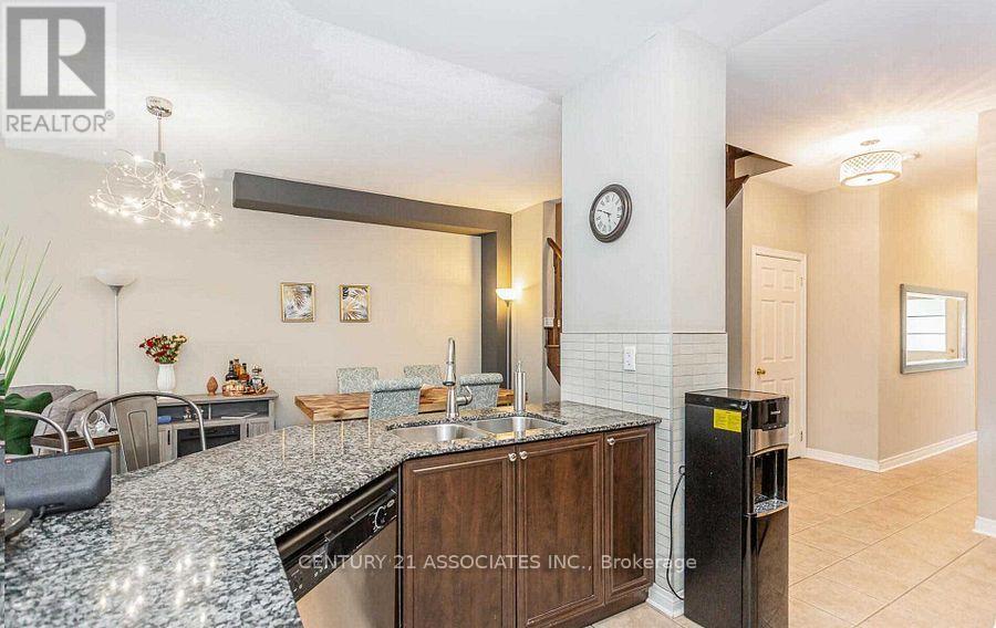 2449 Montagne Avenue, Oakville, Ontario L6M 0J5 - Photo 7 - W12591140