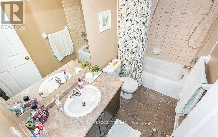 2449 Montagne Avenue, Oakville, Ontario L6M 0J5 - Photo 33 - W12591140