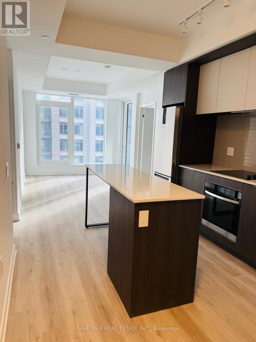 2805 - 395 Square One Drive, Mississauga, Ontario  L5B 0P6 - Photo 3 - W12597988