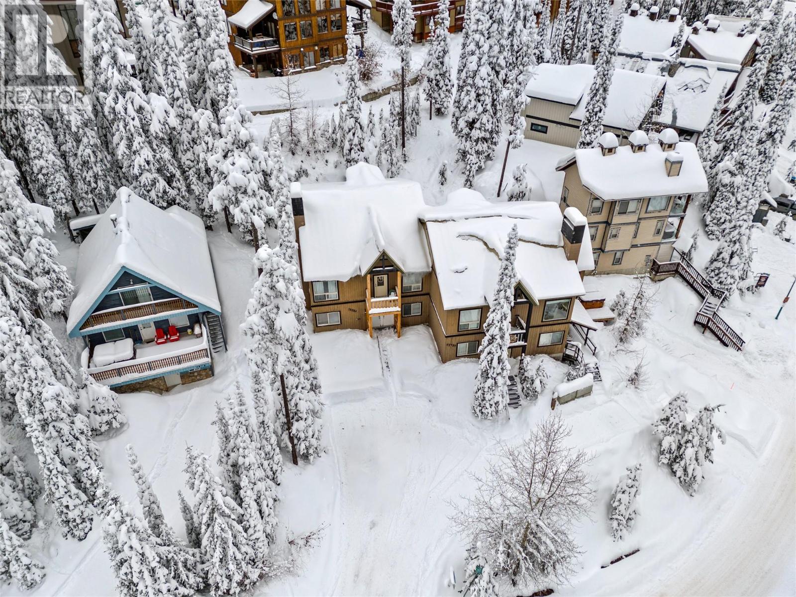 5882 Snow Pines Crescent Unit# A, Kelowna, British Columbia  V1P 1T4 - Photo 2 - 10370508