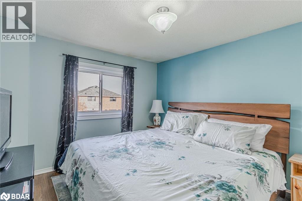 222 Country Lane, Barrie, Ontario  L4N 0W1 - Photo 8 - 40789827