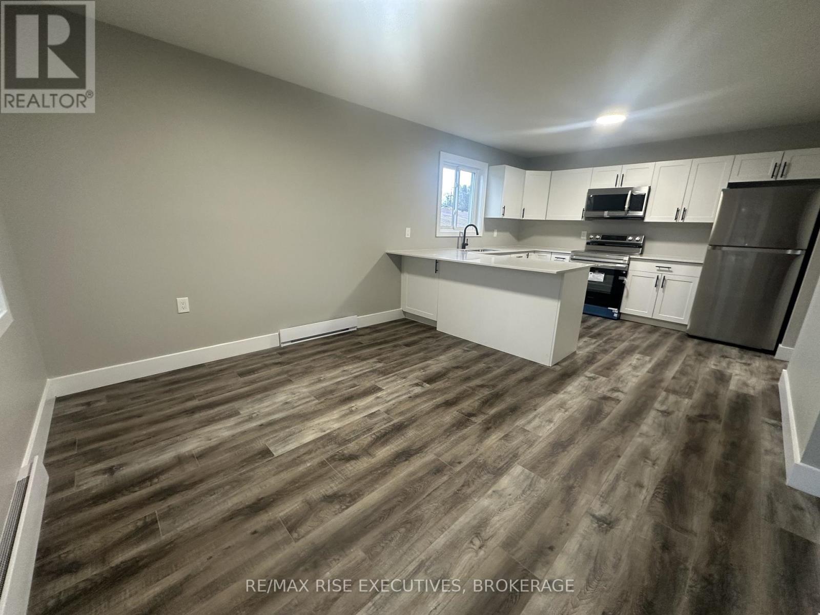 2 - 565 Emma Street, Gananoque, Ontario K7G 2Y6 - Photo 10 - X12598414